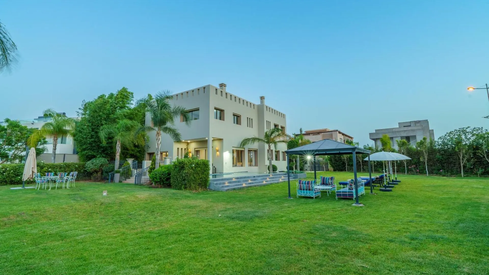 Villa Naciri En Plein Golf Avec Vue Sur Atlas Marakeş 0*,